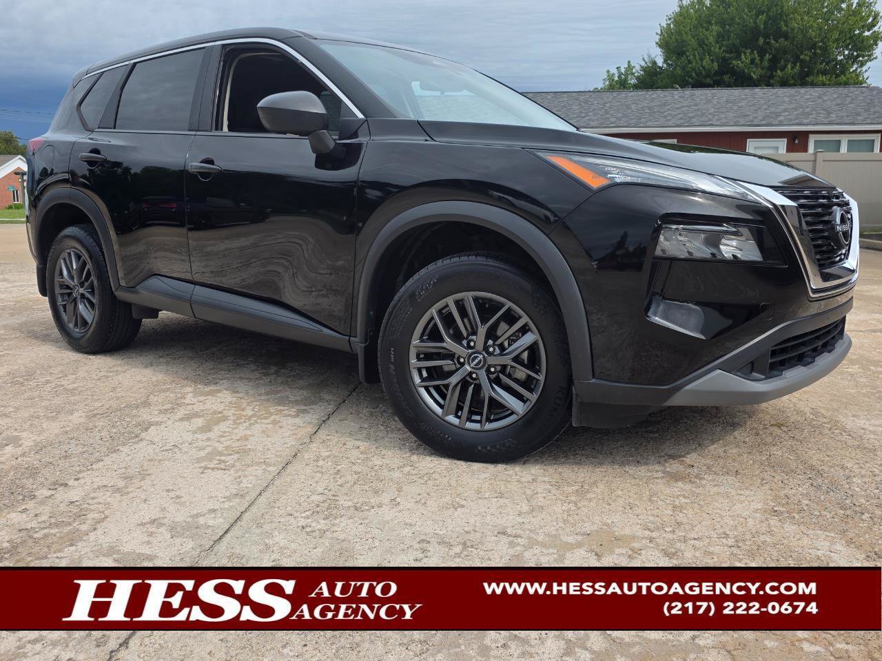 Used 2023 Nissan Rogue S FWD image 1
