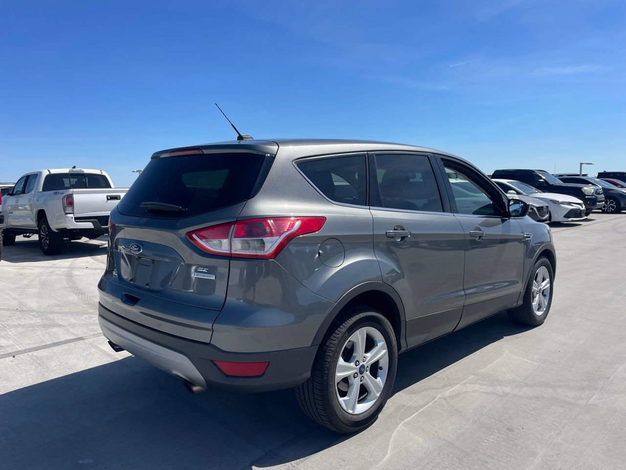 Used 2014 Ford Escape SE image 3