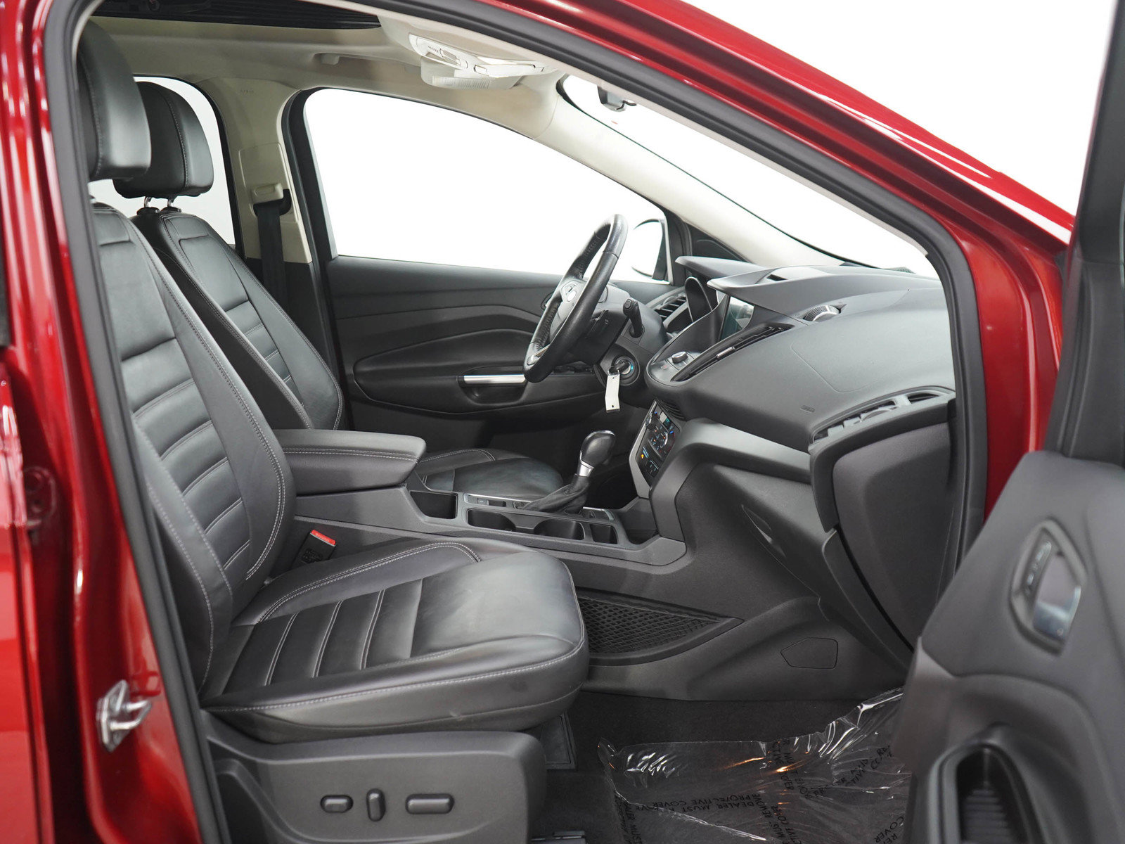 Used 2017 Ford Escape SE w/ SE Leather Comfort Package AWD/4WD image 11