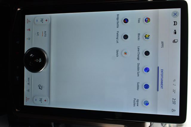 Used 2024 Ford F150 Lightning Lariat image 29