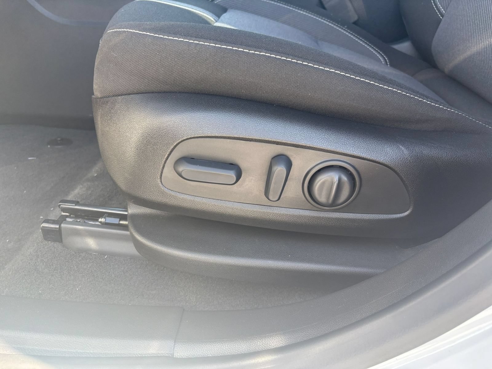 Used 2026 Chevrolet Blazer LT FWD image 21