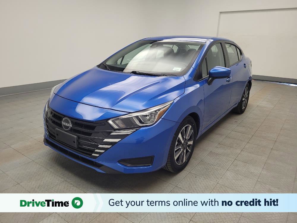 Used 2024 Nissan Versa SV image 1