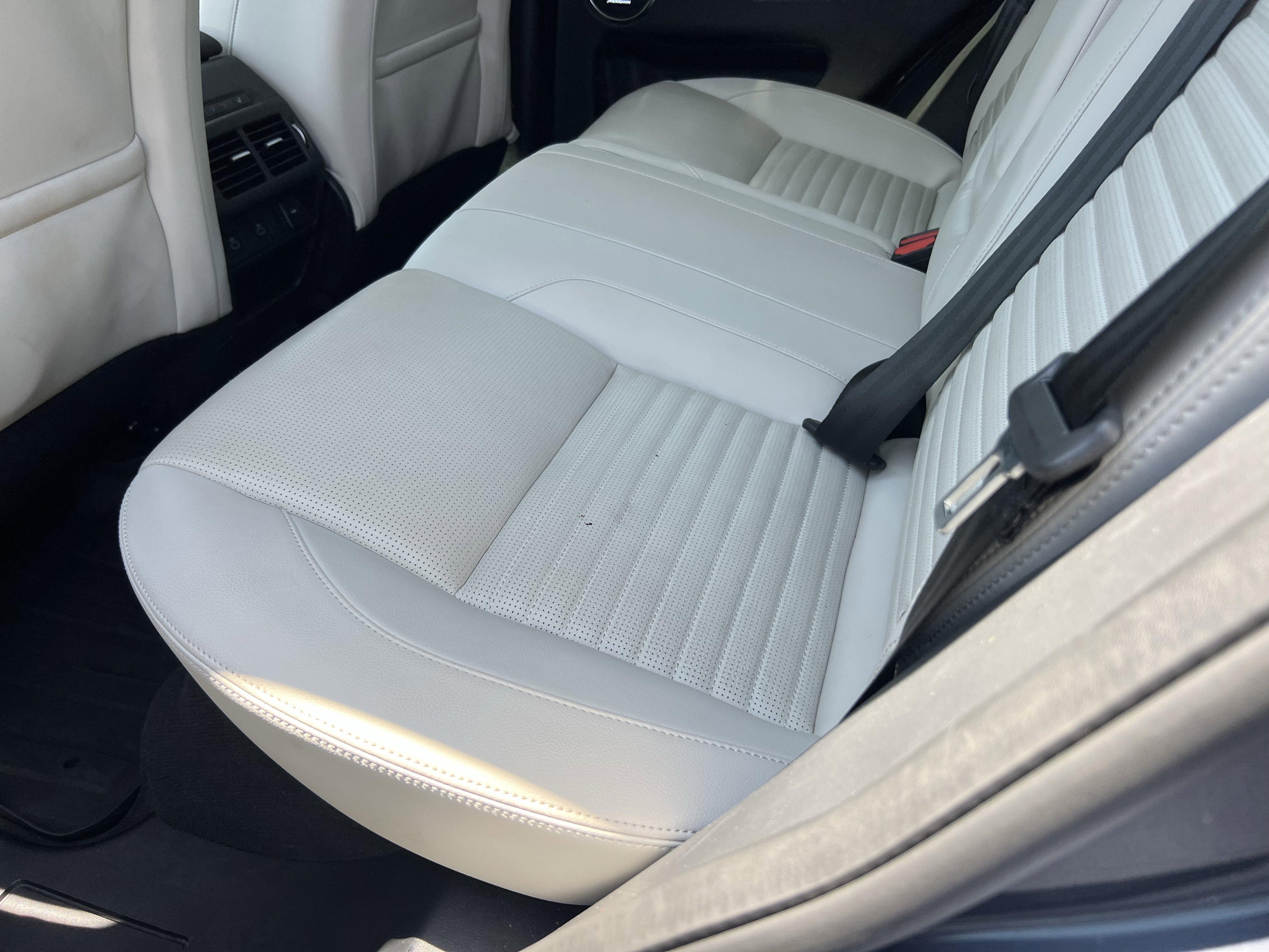 Certified 2025 Land Rover Discovery Sport S AWD/4WD image 37