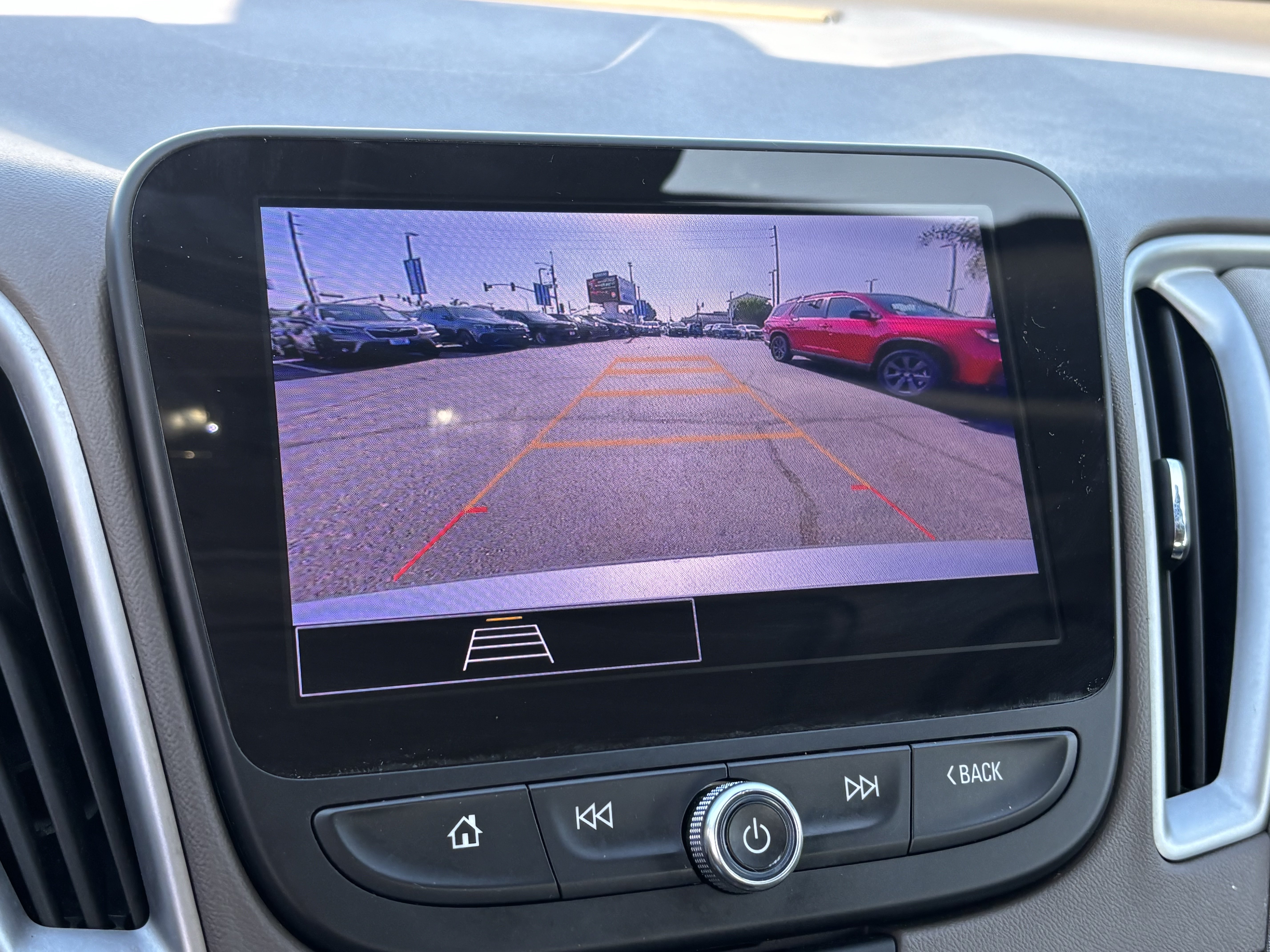 Used 2023 Chevrolet Malibu LT FWD image 19