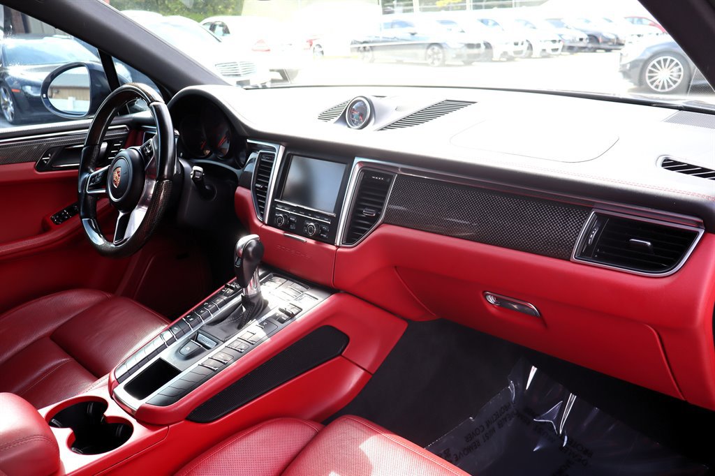 Used 2015 Porsche Macan S AWD/4WD image 24