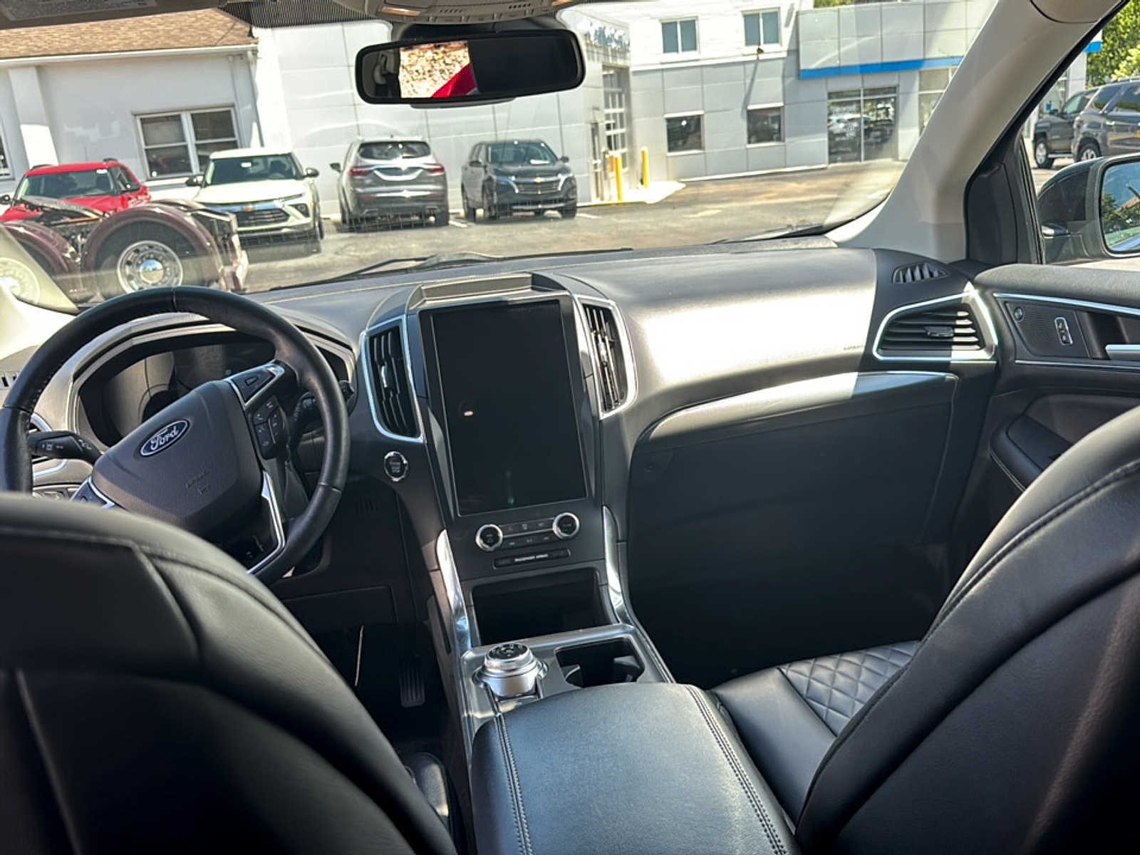 Used 2024 Ford Edge Titanium AWD/4WD image 21
