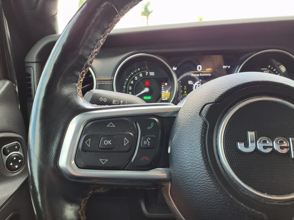 Used 2021 Jeep Wrangler Unlimited Sahara AWD/4WD image 34