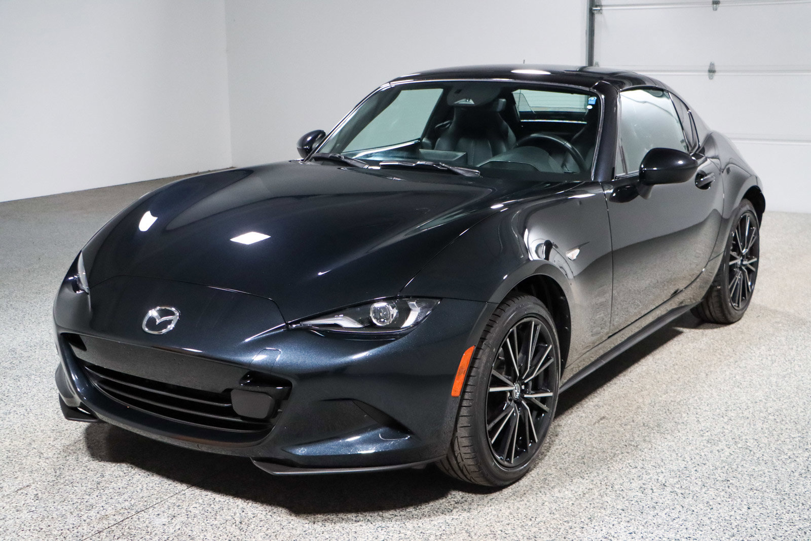 Used 2025 MAZDA MX-5 Miata RF Grand Touring image 27