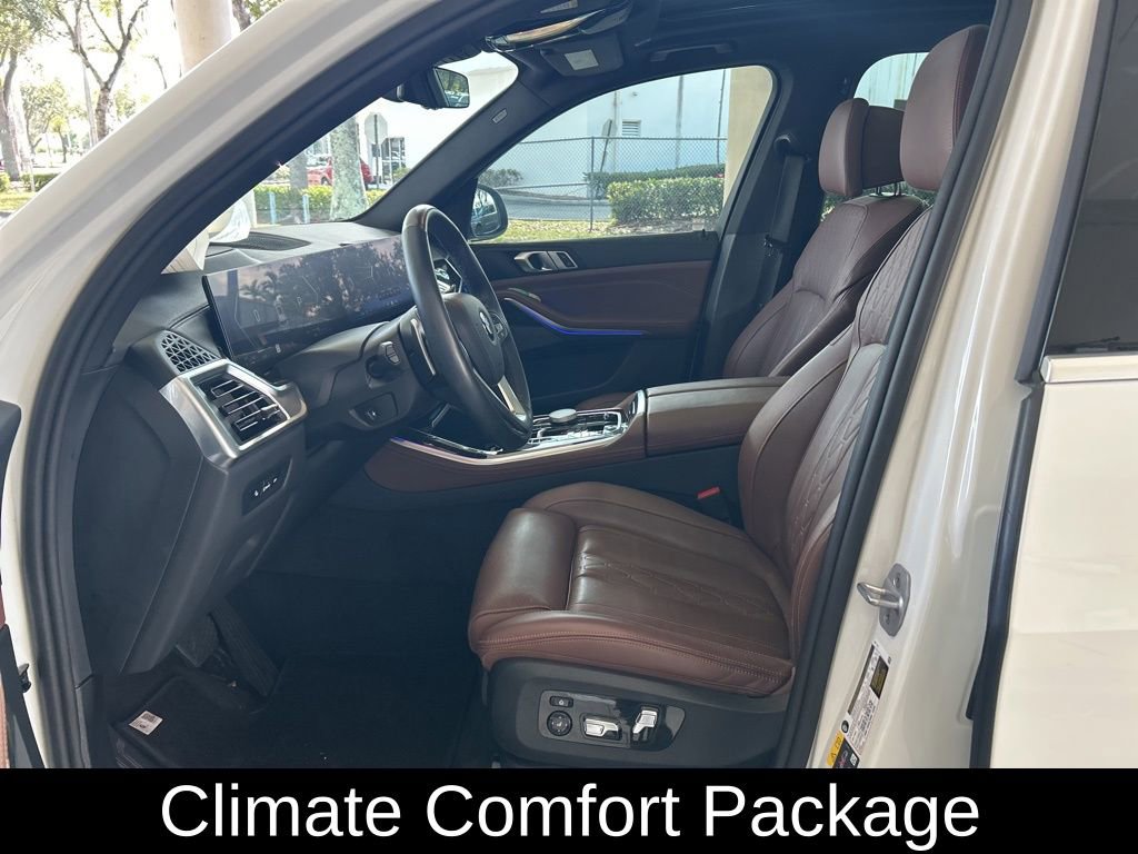Used 2025 BMW X5 xDrive50e image 6