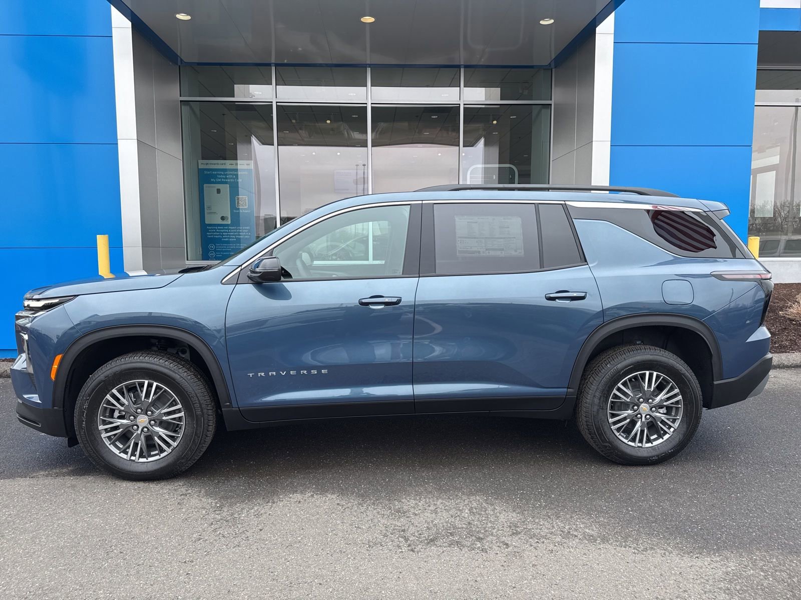 New 2026 Chevrolet Traverse LT AWD/4WD image 9
