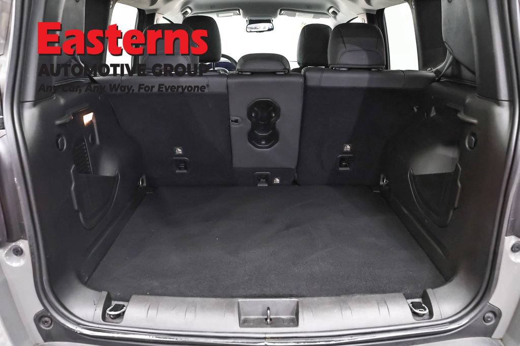 Used 2020 Jeep Renegade Limited AWD/4WD image 9