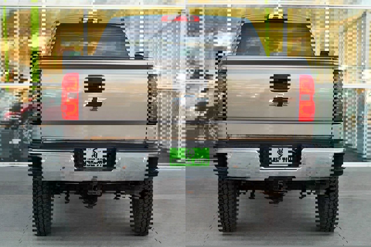 Used 2017 Chevrolet Silverado 2500 LTZ w/ Vortec Plus Package image 6