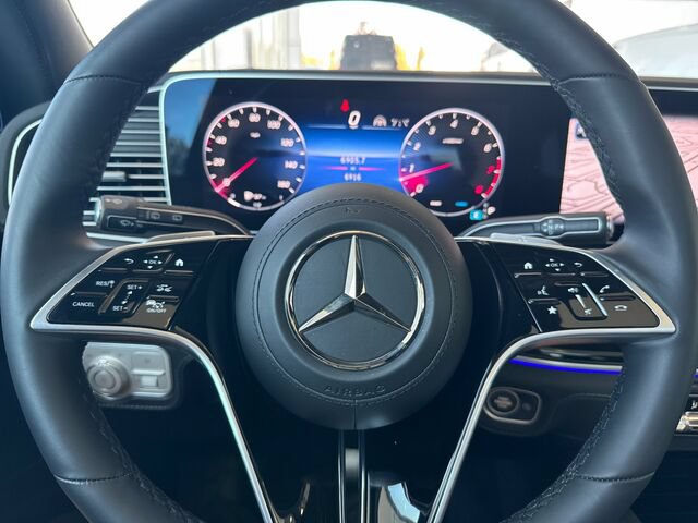 Certified 2024 Mercedes-Benz Maybach GLS 600 4MATIC image 30