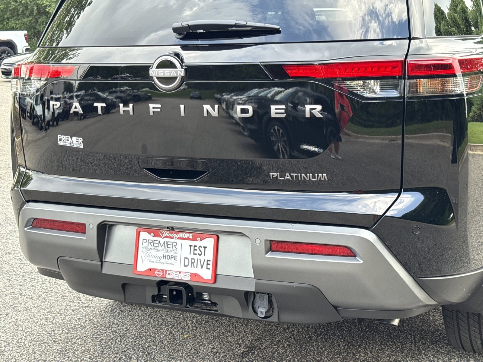 New 2026 Nissan Pathfinder Platinum FWD image 24