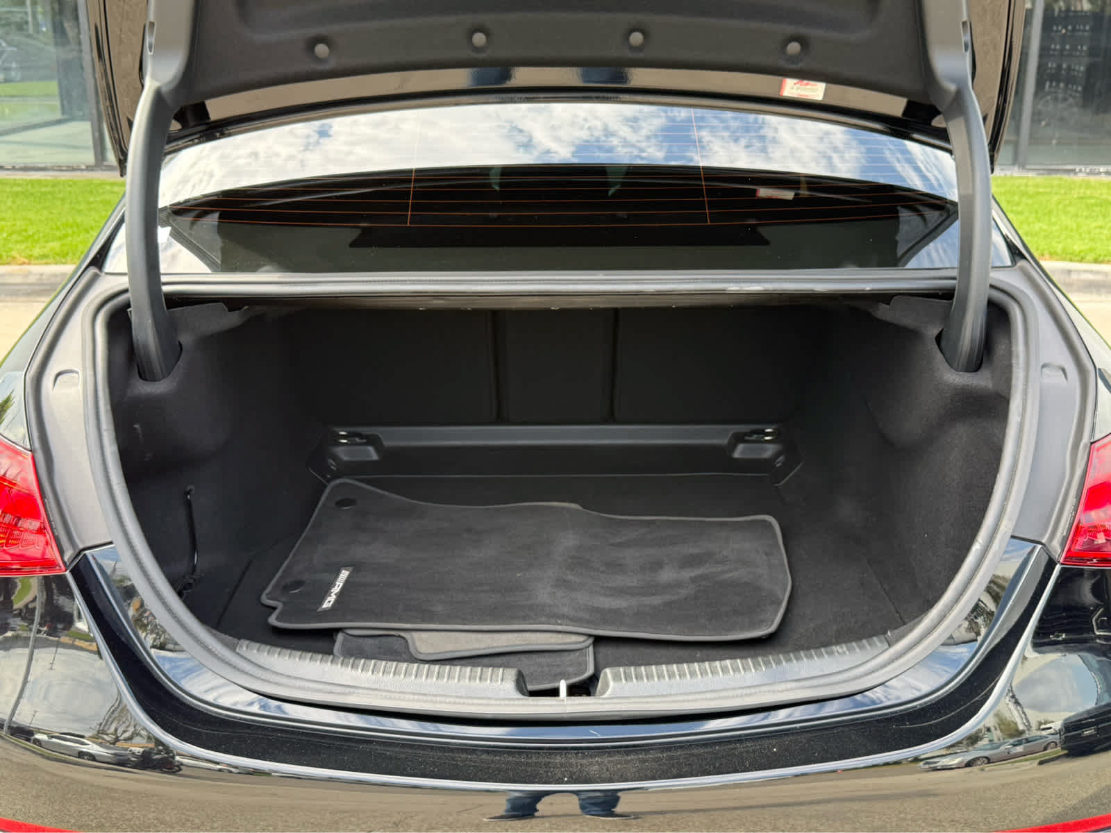 Used 2023 Mercedes-Benz C 300 Sedan image 14