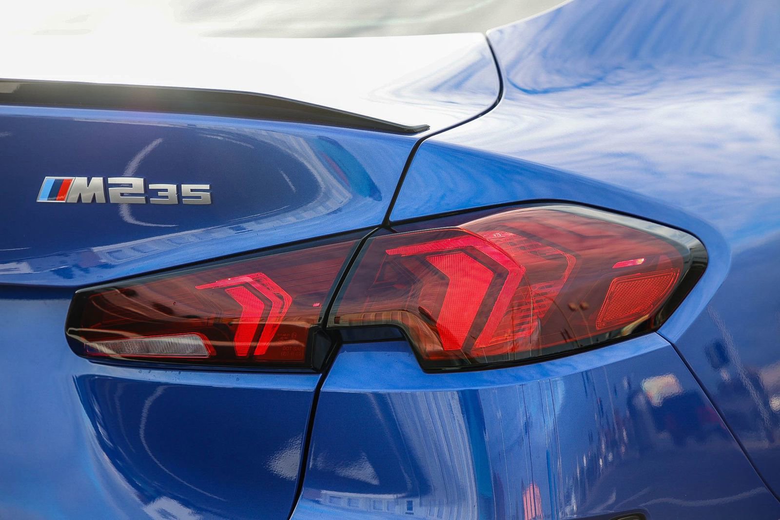 Used 2025 BMW M235i xDrive w/ M Performance Package image 8