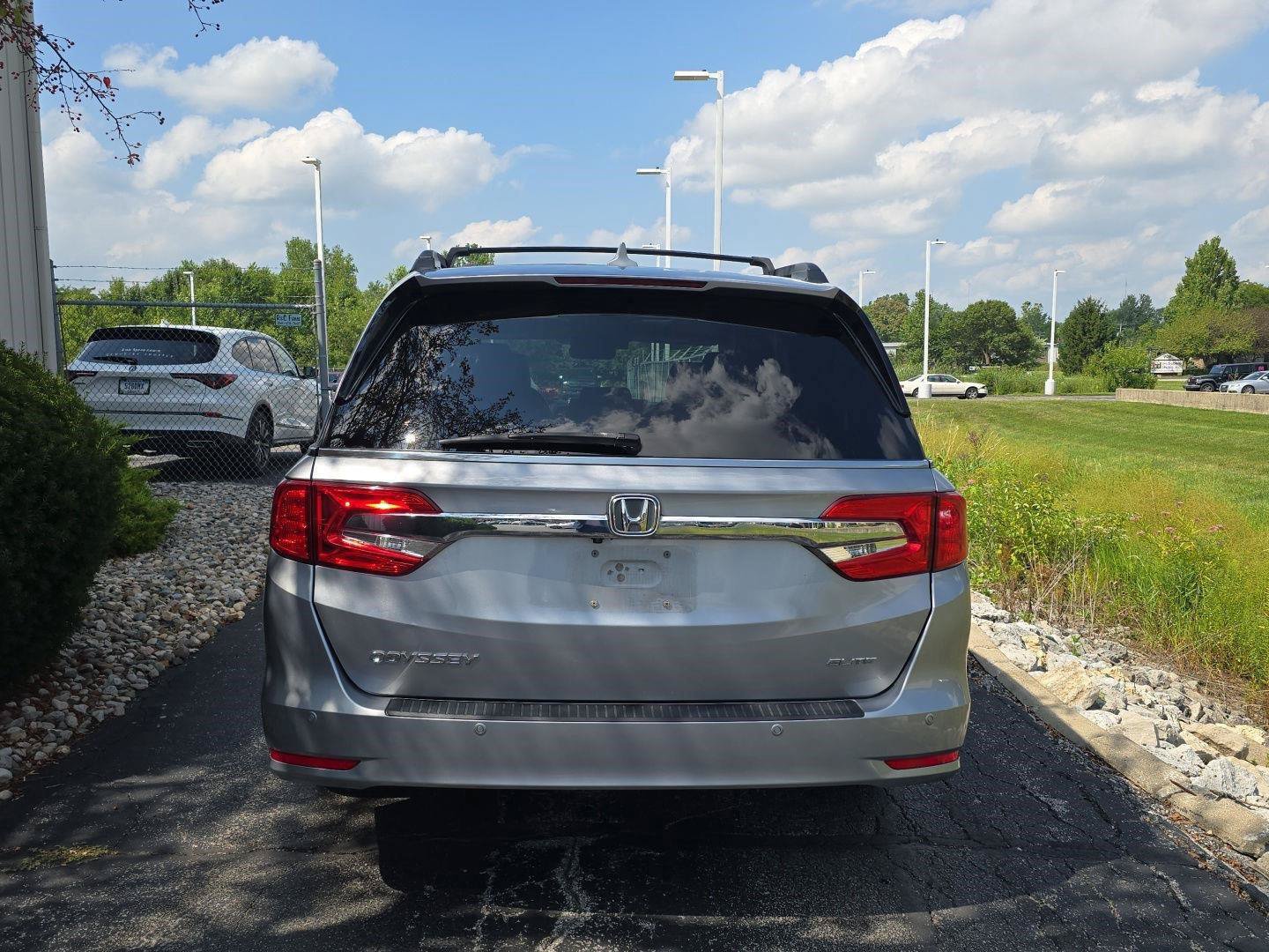 Used 2018 Honda Odyssey Elite image 7