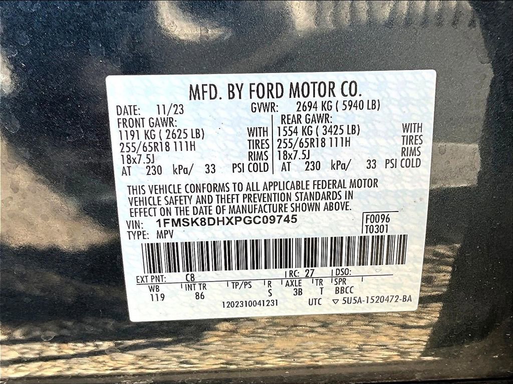 Used 2023 Ford Explorer XLT image 27