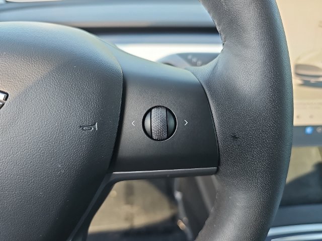 Used 2022 Tesla Model 3 Long Range AWD/4WD image 21