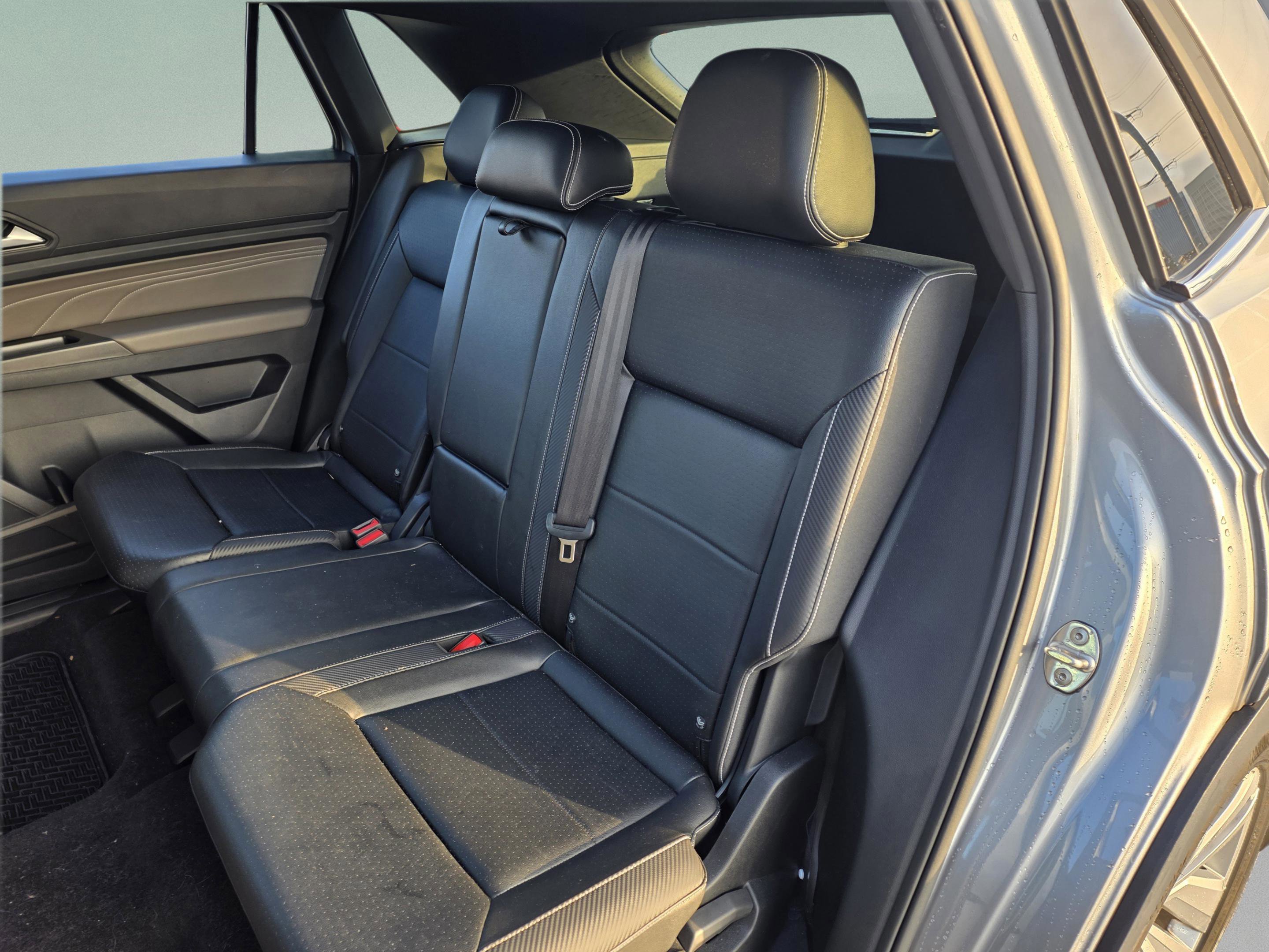 Used 2022 Volkswagen Atlas Cross Sport SE image 20