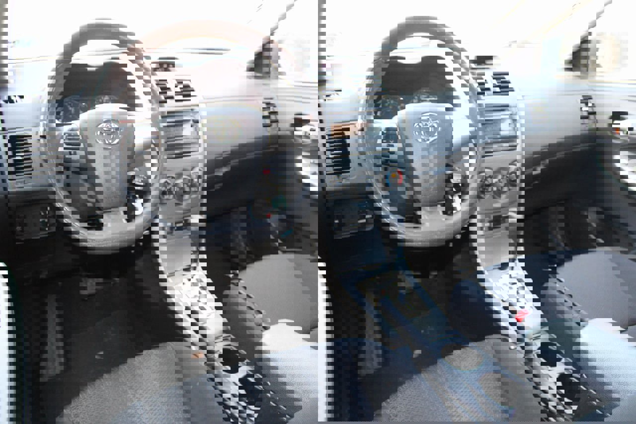 Used 2012 Toyota Corolla S image 5