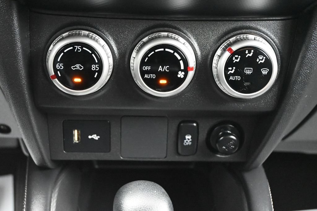 Used 2022 Mitsubishi Outlander Sport ES FWD image 17