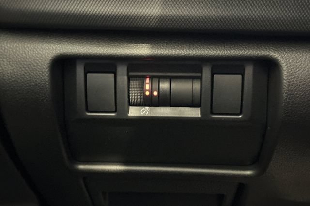 Used 2026 Subaru Forester Premium AWD/4WD image 31
