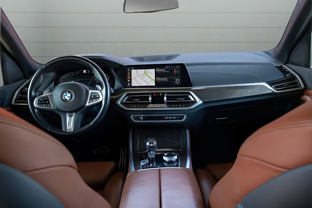 Used 2022 BMW X5 xDrive40i w/ M Sport Package AWD/4WD image 26
