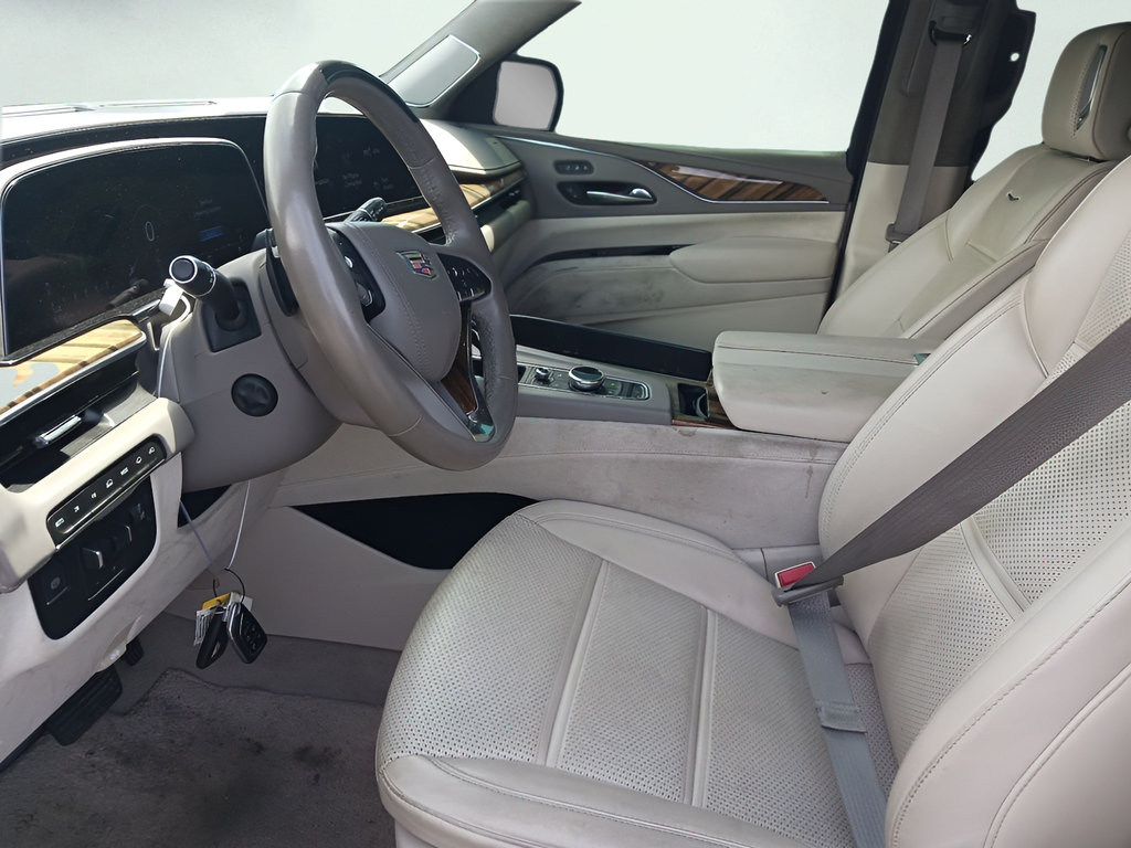 Used 2022 Cadillac Escalade ESV Premium Luxury Platinum AWD/4WD image 2