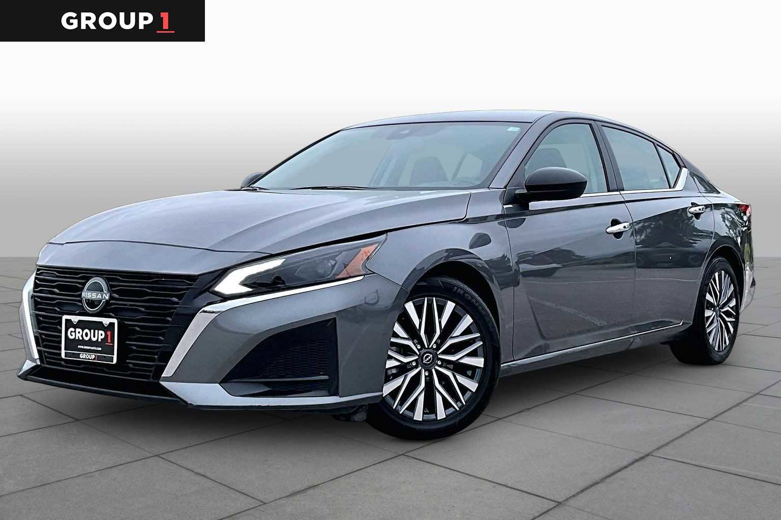 Used 2025 Nissan Altima 2.5 SV