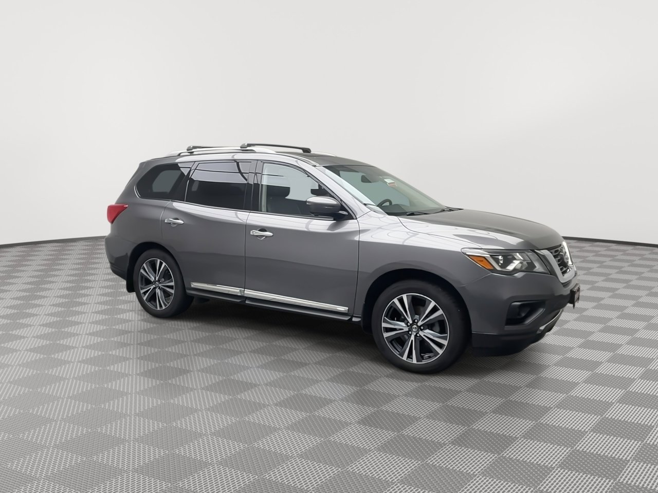 Used 2019 Nissan Pathfinder Platinum image 43