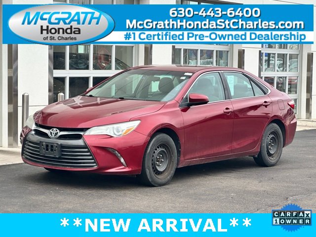 Used 2015 Toyota Camry LE image 1