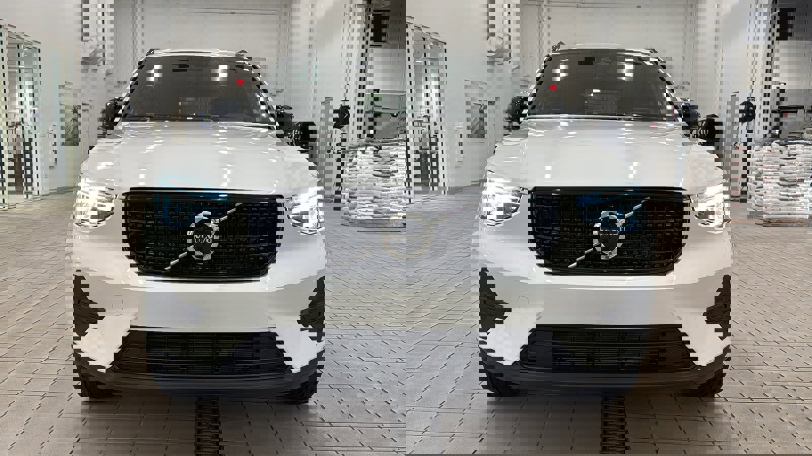 Used 2026 Volvo XC40 B5 Core w/ Climate Package image 10