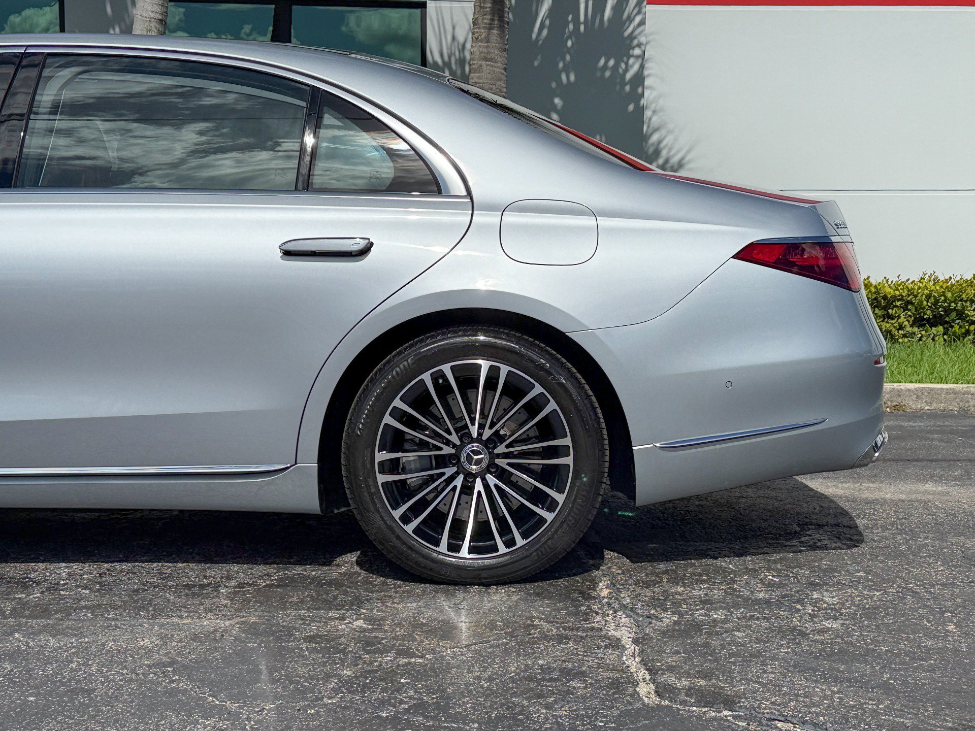 Used 2023 Mercedes-Benz S 580e 4MATIC Sedan image 13
