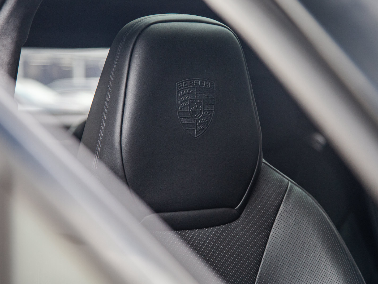 Certified 2023 Porsche Cayenne Turbo AWD/4WD image 25