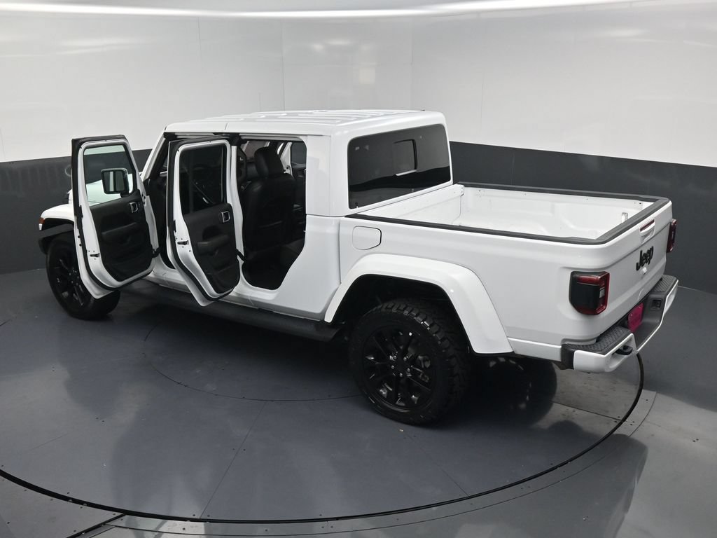 Used 2023 Jeep Gladiator Overland AWD/4WD image 20