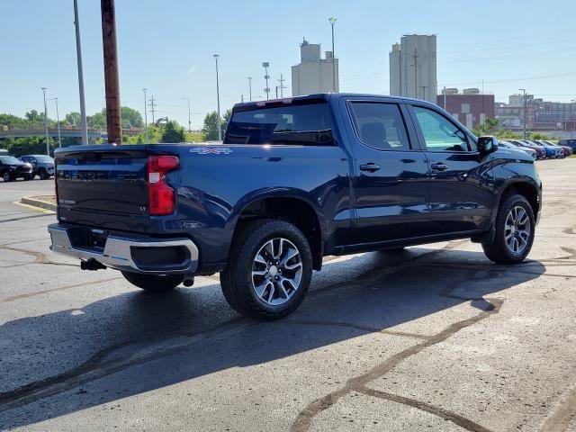 Used 2023 Chevrolet Silverado 1500 LT AWD/4WD image 2