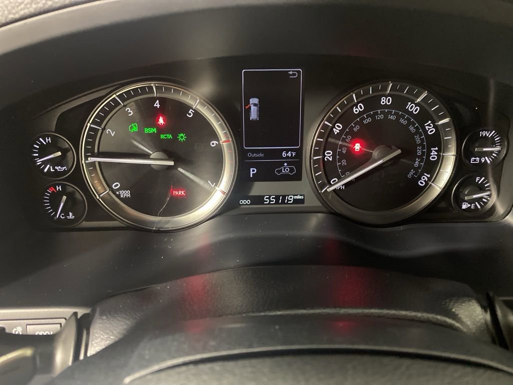 Used 2020 Lexus LX 570 4WD w/ Sport Package image 18