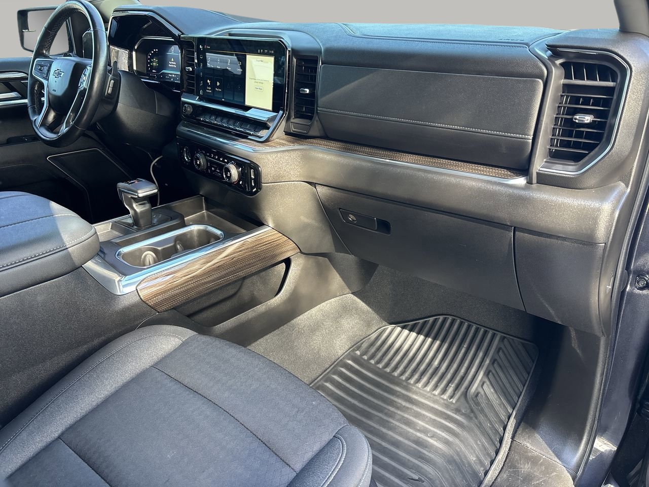 Used 2023 Chevrolet Silverado 1500 RST w/ Z71 Off-Road Package image 12