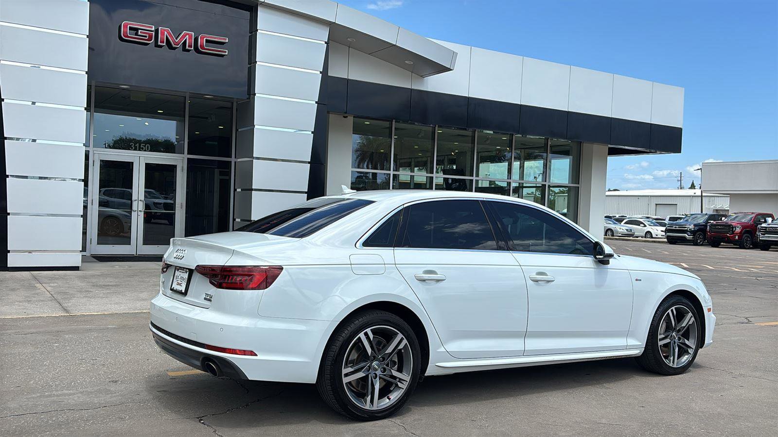 Used 2018 Audi A4 2.0T Premium Plus w/ Premium Plus Package AWD/4WD image 7