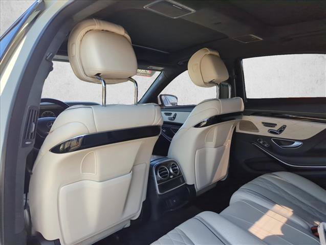 Used 2017 Mercedes-Benz S 550 Sedan image 17