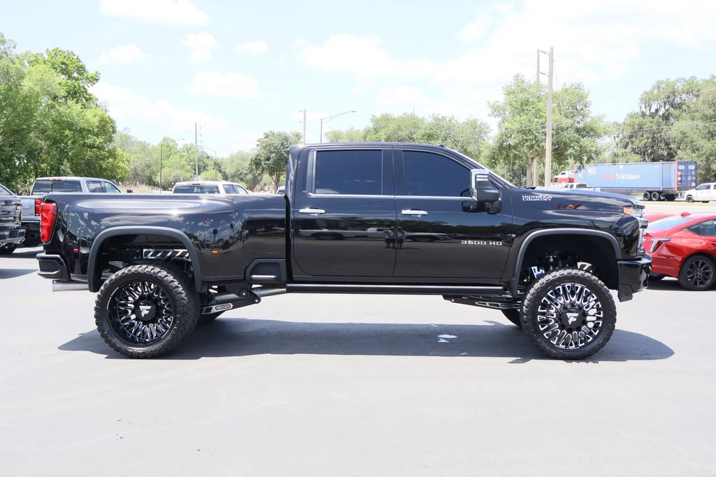 Used 2022 Chevrolet Silverado 3500 High Country w/ Technology Package AWD/4WD image 10