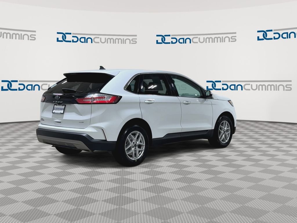 Used 2024 Ford Edge SEL image 8