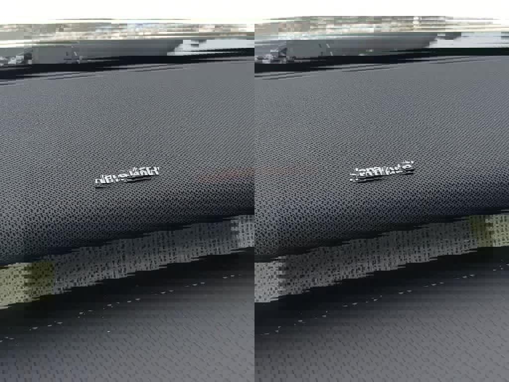 New 2026 Volvo EX30 Plus w/ Protection Package Premier image 28