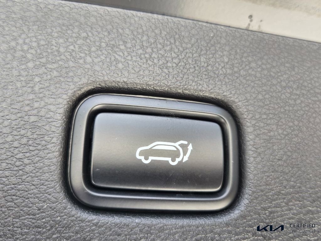 Used 2024 Kia Sportage X-Line w/ X-Line Premium Package image 16