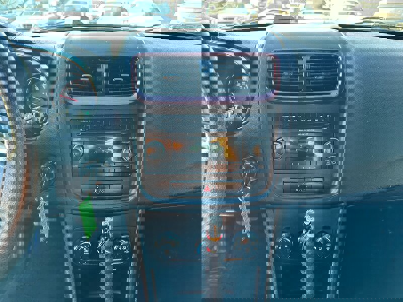 Used 2014 Dodge Avenger SE FWD image 19