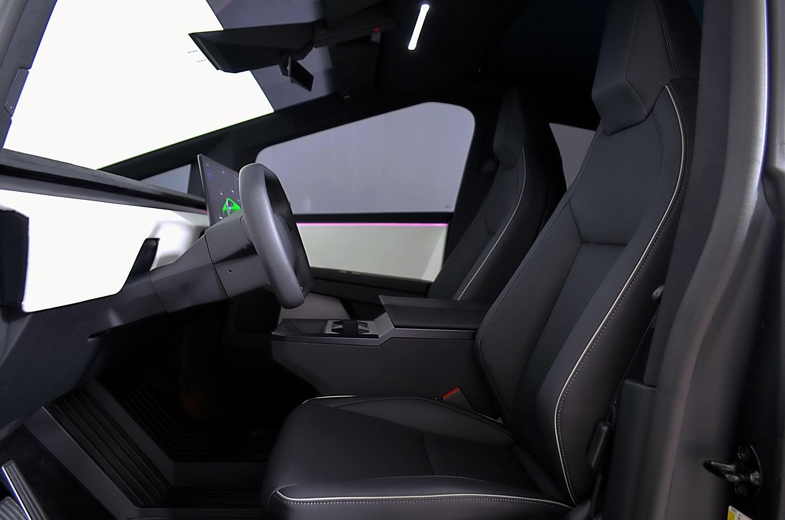Used 2024 Tesla Cybertruck Cyberbeast AWD/4WD image 23