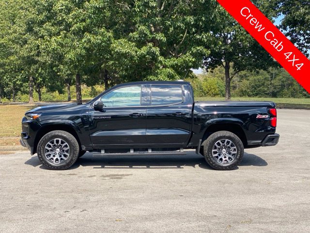 Used 2025 Chevrolet Colorado Z71 AWD/4WD image 4