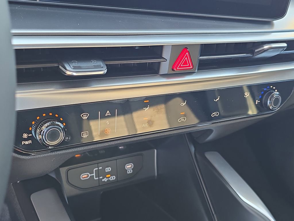 New 2026 Kia Sorento LX image 26