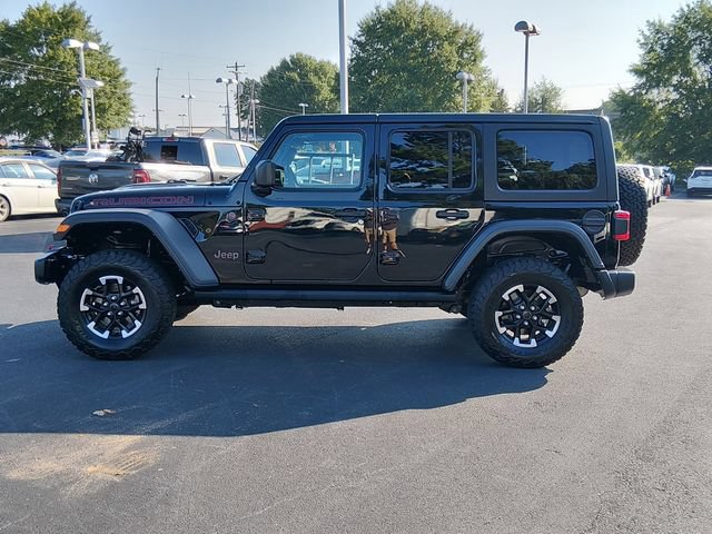 Used 2025 Jeep Wrangler Unlimited Rubicon AWD/4WD image 6